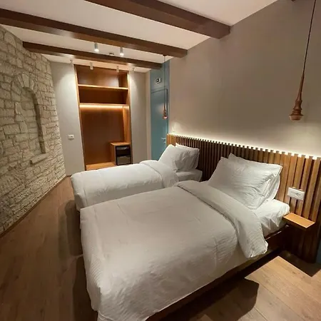 Inn Palorto Gjirokaster