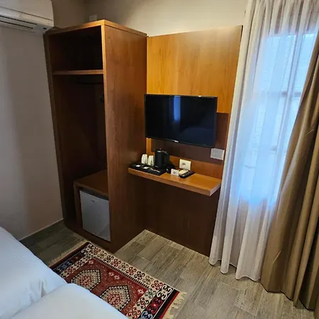 Inn Palorto Gjirokaster