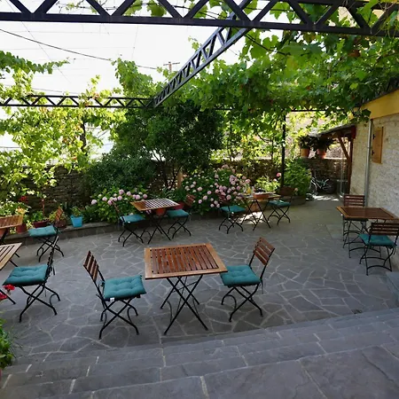 Fogadó Palorto Gjirokastra
