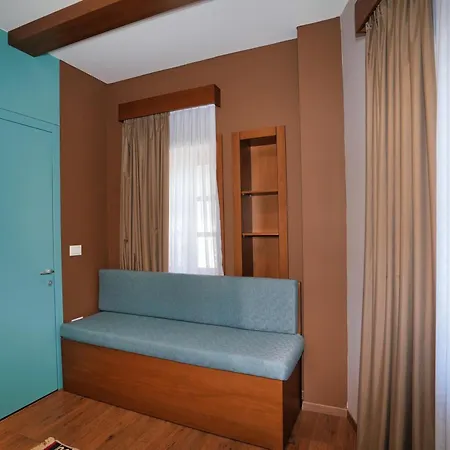 Palorto 宾馆 Gjirokastër