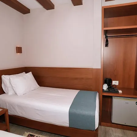 Estalagem Palorto Gjirokastër