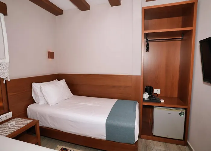 Fogadó Palorto Gjirokastra